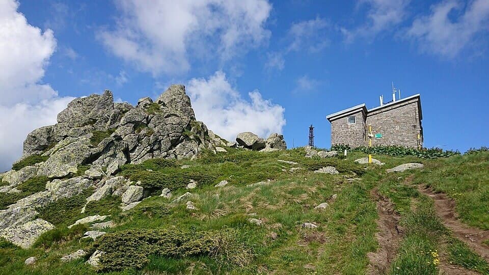 Cherni Vrah: Hiking Vitosha's Summit from Sofia