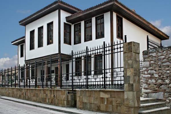Revival museum
