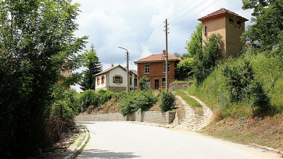 Svezhen: The Emptied Revival Village in Sredna Gora