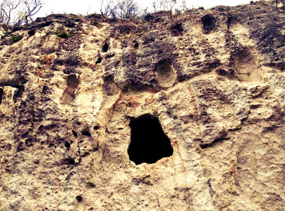 Pop Martinovata cave